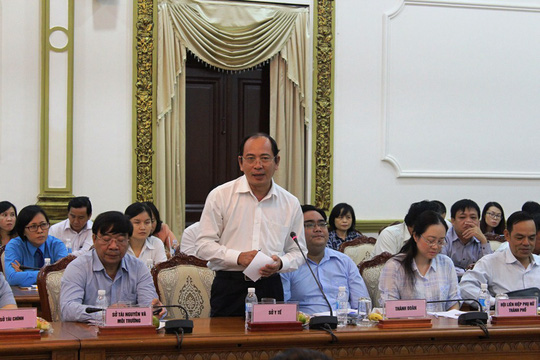 Bác[-]sĩ[-]phụ[-]sản[-]tố[-]phòng[-]khám[-]Trung[-]Quốc[-]vẽ[-]bệnh[-]lấy[-]tiền
